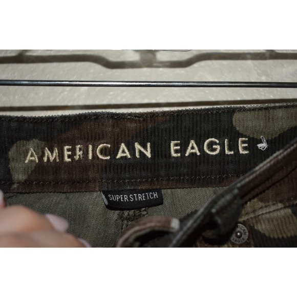 ⭐️ American Eagle Camo Courduroy Pant Size 00 - Picture 4 of 6